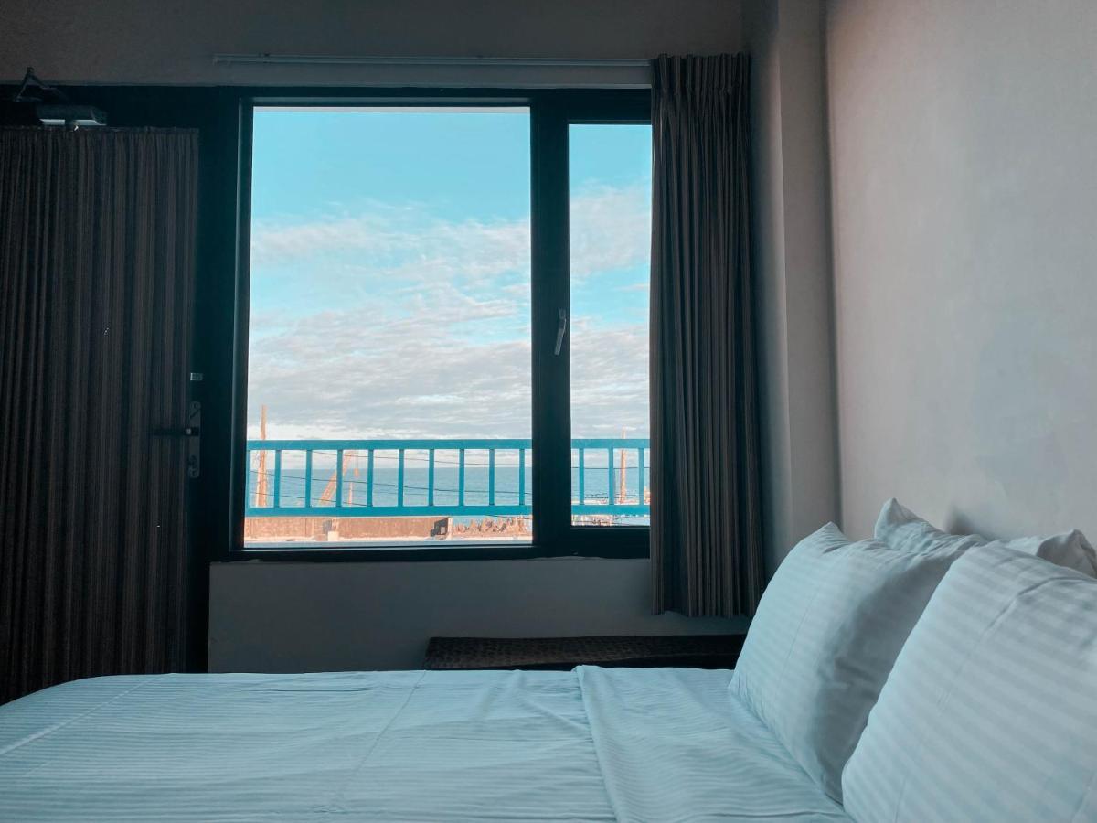Lugo Hotel Manzhou Zimmer foto